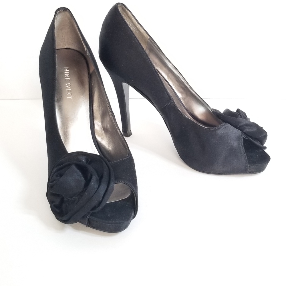 Nine West size 6.5 Black Satin Heels